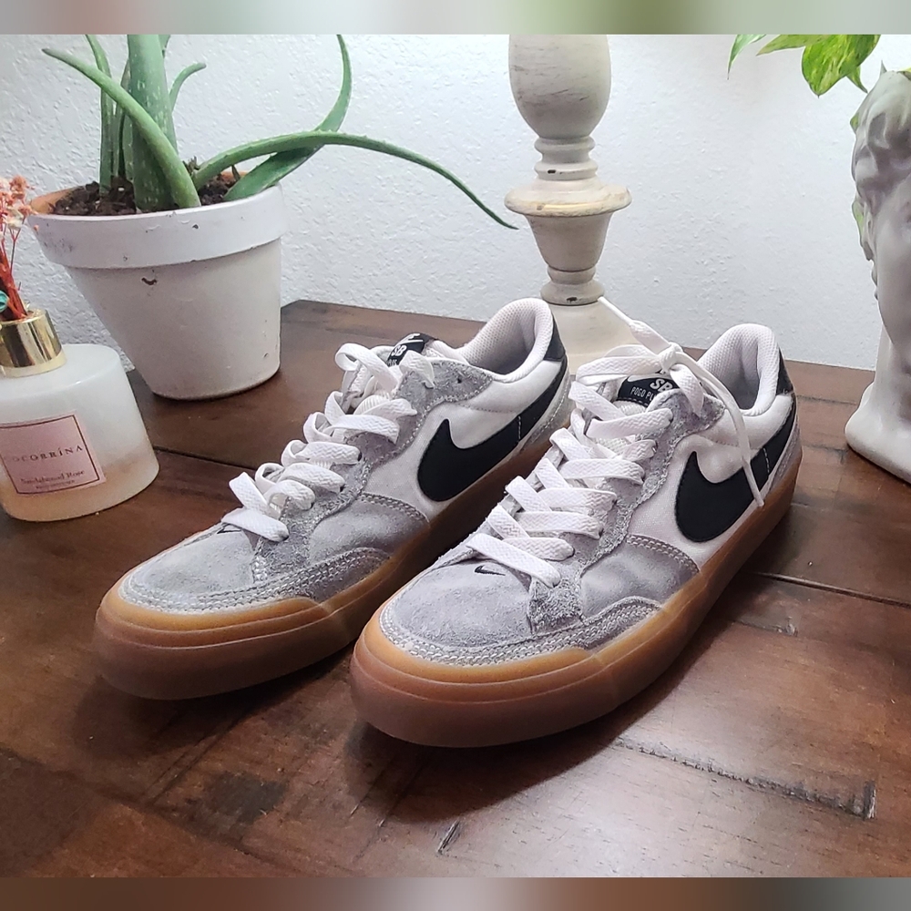 Nike SB Pogo Skate Shoes (Womens) Size 8.5